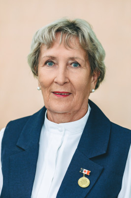 Попова Лидия Яковлевна